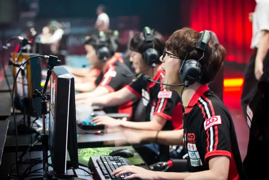 cara menghasilkan uang dari game online